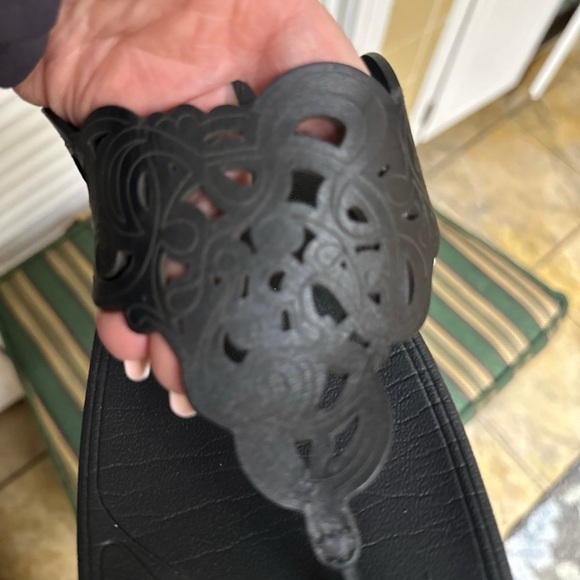 Fitflop Black Cut-Out Sandals - Picture 3 of 4